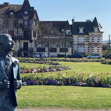 Maison De Avec 2 Et Cuisine Equipee Au Coeur De Cabourg, Proche - 4 Pers. - Fr-1-788-1 *