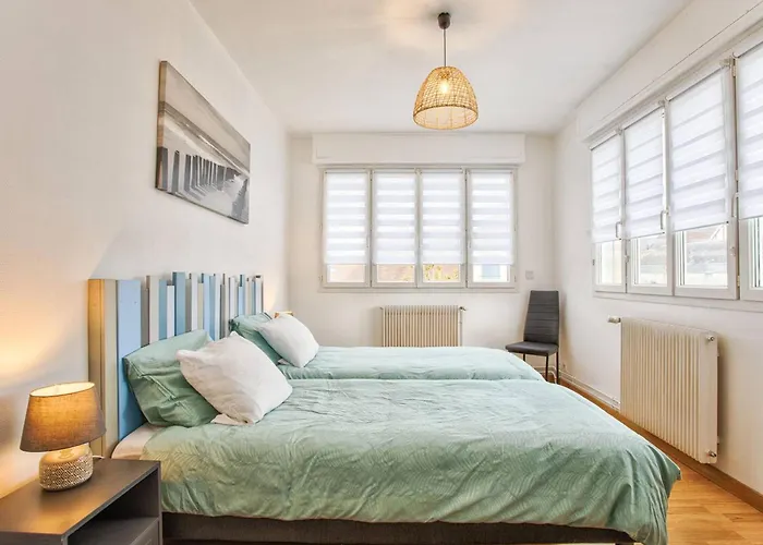 Maison De Avec 2 Et Cuisine Equipee Au Coeur De Cabourg, Proche - 4 Pers. - Fr-1-788-1 *