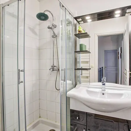 Maison De Avec 2 Et Cuisine Equipee Au Coeur De Cabourg, Proche - 4 Pers. - Fr-1-788-1 Кабур