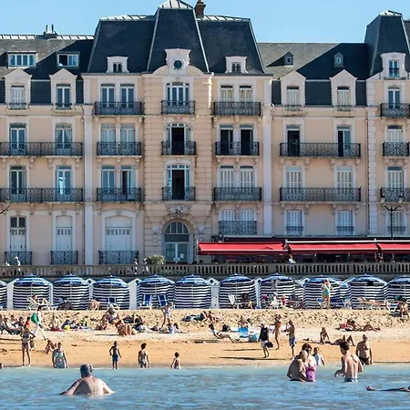 Maison De Avec 2 Et Cuisine Equipee Au Coeur De Cabourg, Proche - 4 Pers. - Fr-1-788-1 Holiday home Cabourg