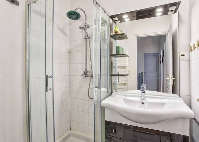 Maison De Avec 2 Et Cuisine Equipee Au Coeur De Cabourg, Proche - 4 Pers. - Fr-1-788-1 Cabourg